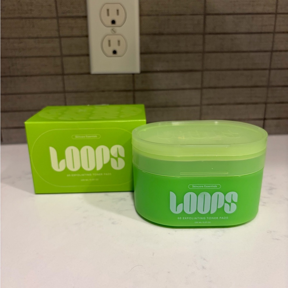 LOOPS Exfoliating Toner Pads